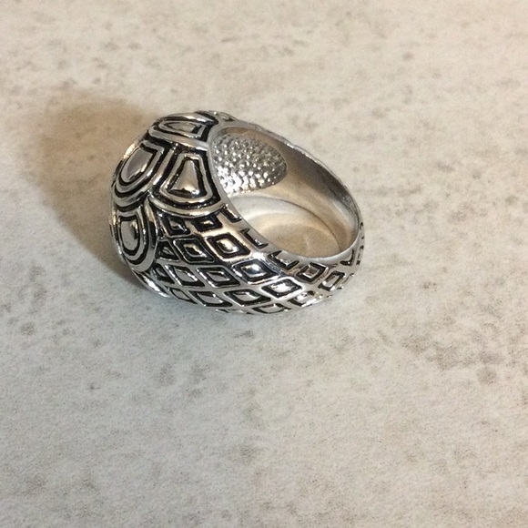NWOT Silver boho stamped size 7 chunky ring - Picture 7 of 8